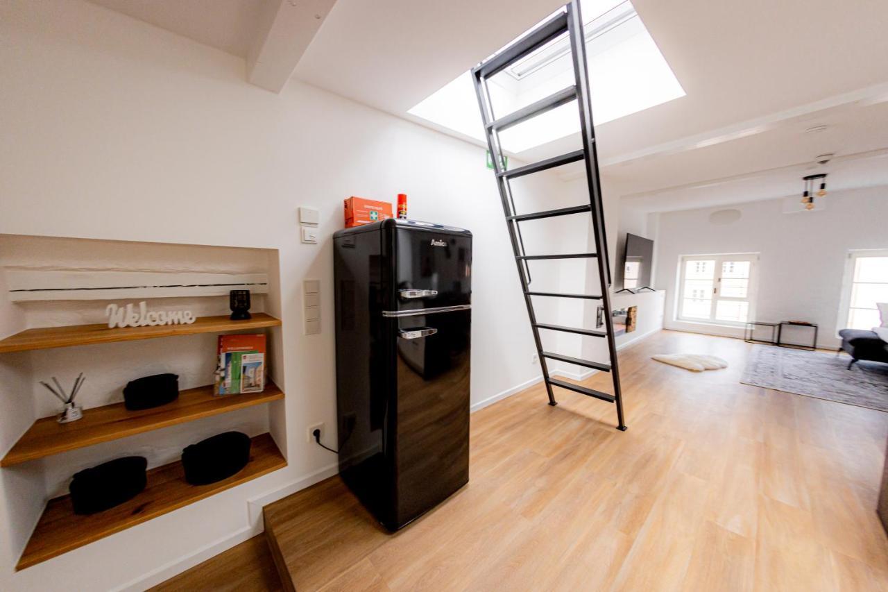 Highlight Am Stadtplatz Muehldorf - C4S Come4Stay - 2 Zimmer Wohnung I Bis Zu 5 Gaeste Exterior foto