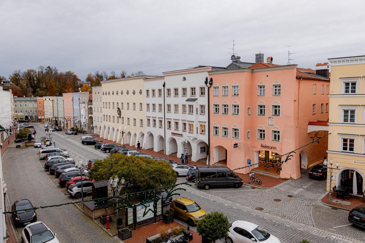 Highlight Am Stadtplatz Muehldorf - C4S Come4Stay - 2 Zimmer Wohnung I Bis Zu 5 Gaeste Exterior foto