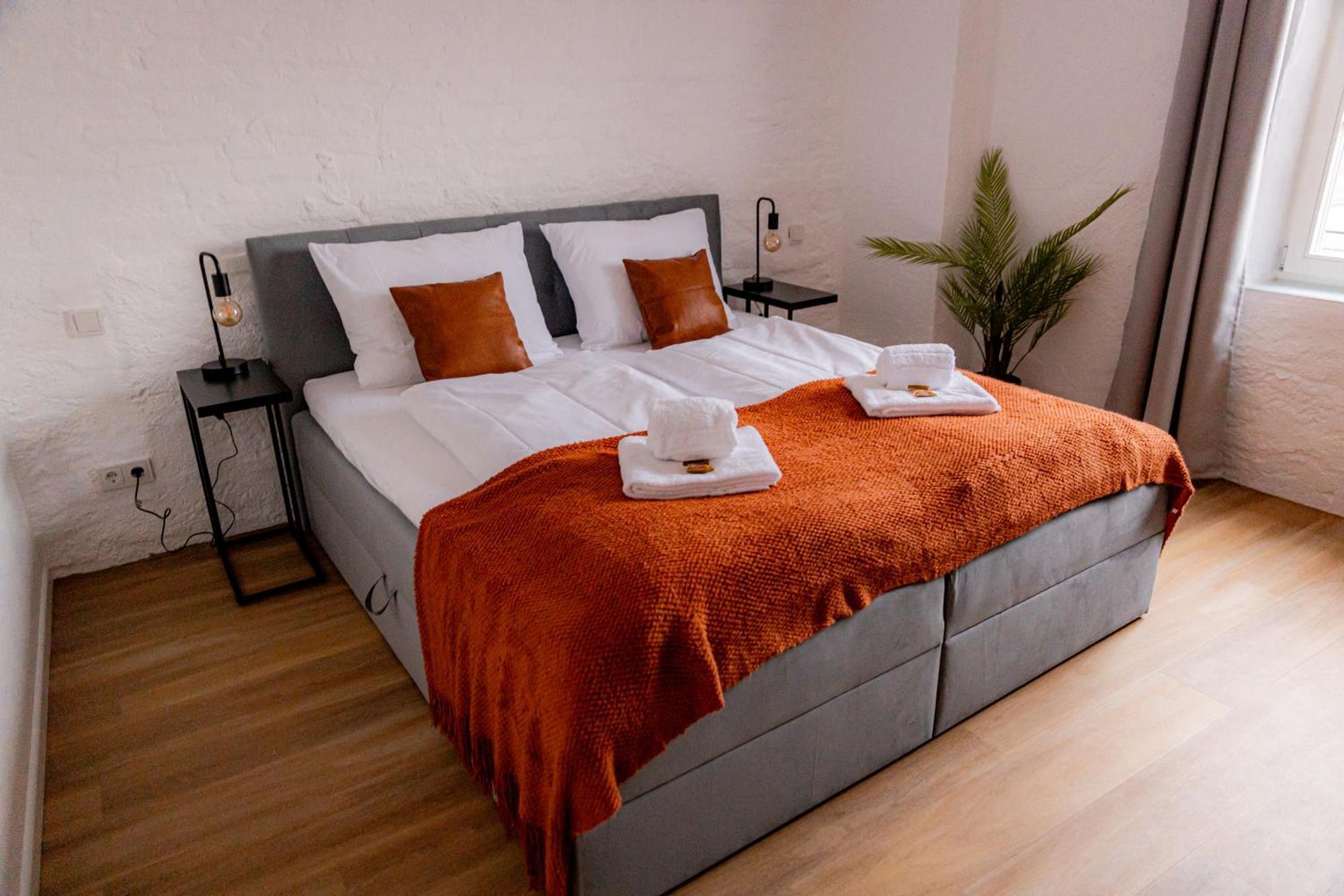 Highlight Am Stadtplatz Muehldorf - C4S Come4Stay - 2 Zimmer Wohnung I Bis Zu 5 Gaeste Exterior foto