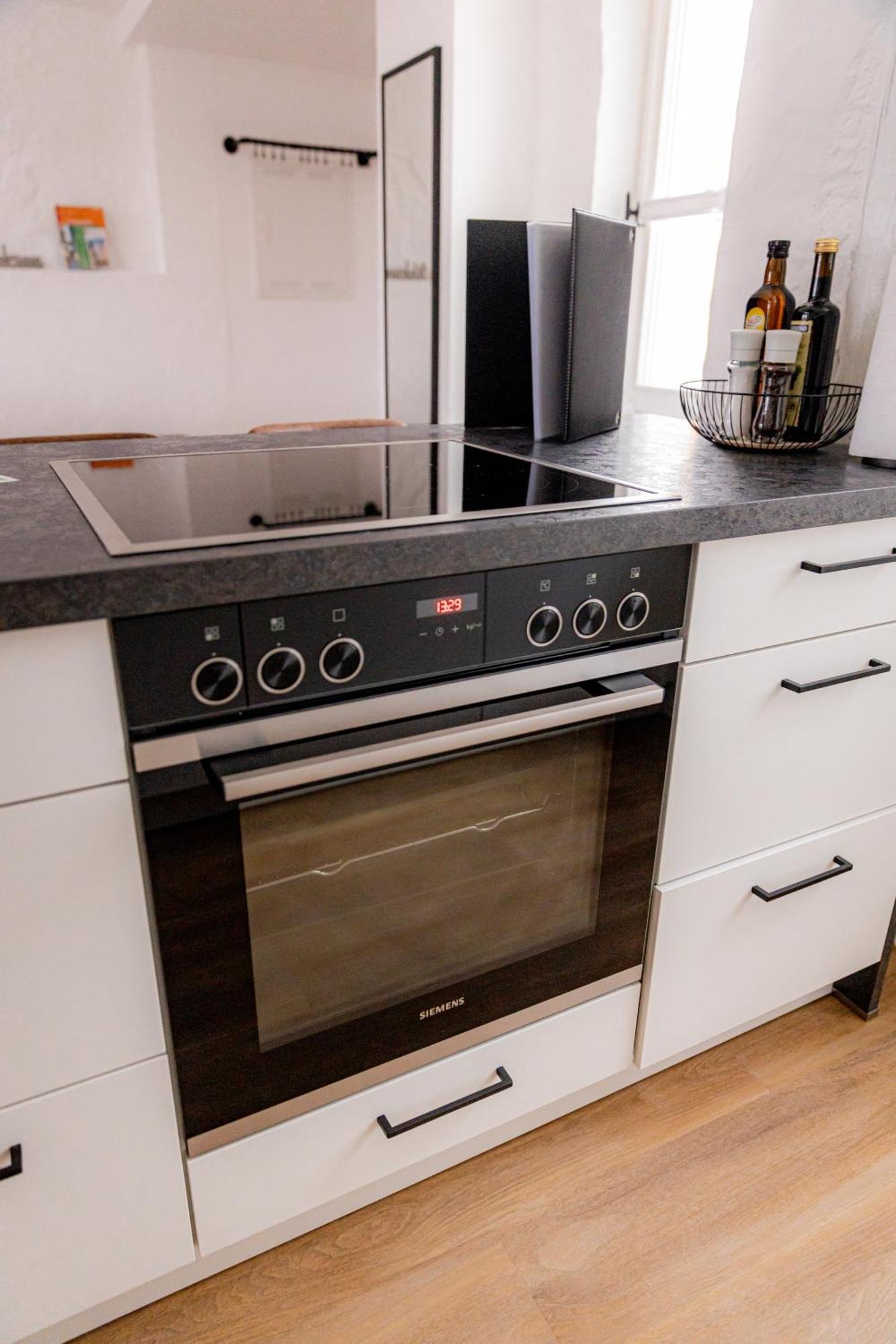 Highlight Am Stadtplatz Muehldorf - C4S Come4Stay - 2 Zimmer Wohnung I Bis Zu 5 Gaeste Zimmer foto