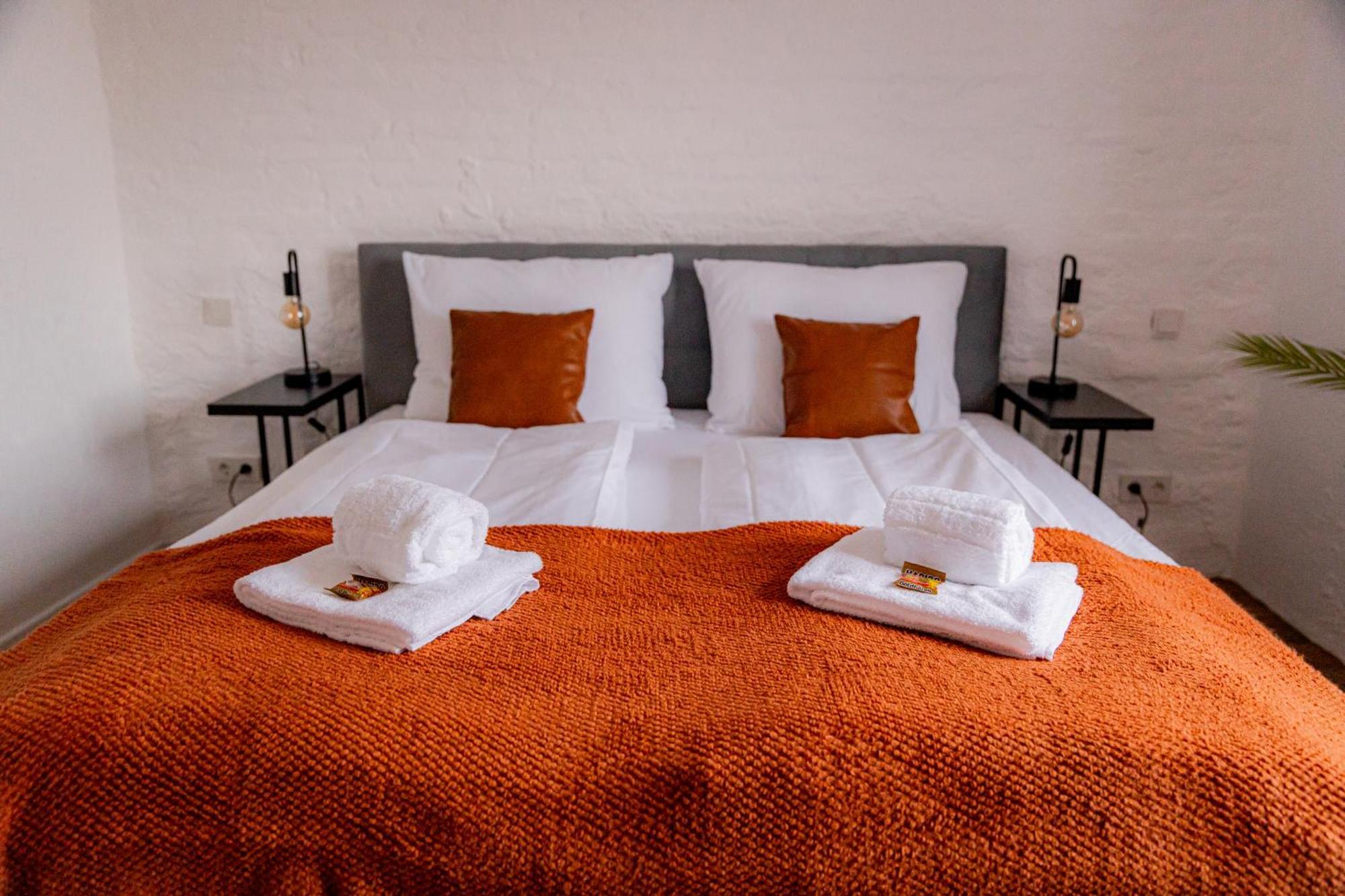 Highlight Am Stadtplatz Muehldorf - C4S Come4Stay - 2 Zimmer Wohnung I Bis Zu 5 Gaeste Zimmer foto